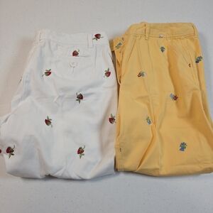 Chadwicks Women's Cropped Jeans - White and Yellow Floral